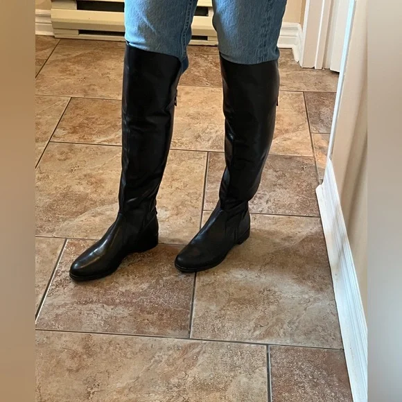 🔥HOST PICK🔥Leather Knee High Bootie - Picture 9 of 12